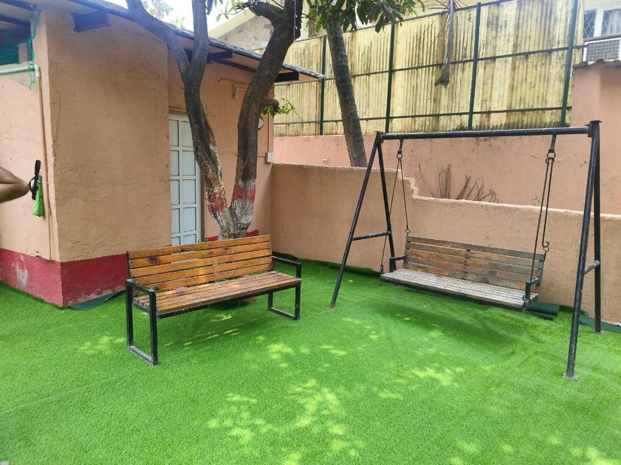 The Cottage House Mumbai  Buitenkant foto